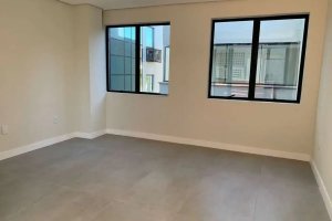 Sala Comercial com 300m² no bairro Rio Branco em Porto Alegre para Alugar