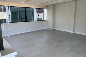 Sala Comercial com 300m² no bairro Rio Branco em Porto Alegre para Alugar