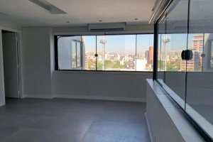 Sala Comercial com 300m² no bairro Rio Branco em Porto Alegre para Alugar