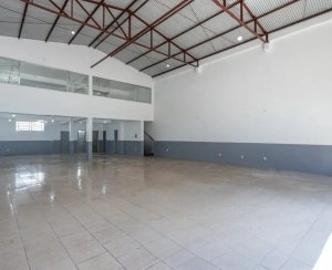 Depósito com 316m² no bairro São Geraldo em Porto Alegre para Alugar