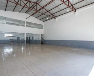 Depósito com 316m² no bairro São Geraldo em Porto Alegre para Alugar