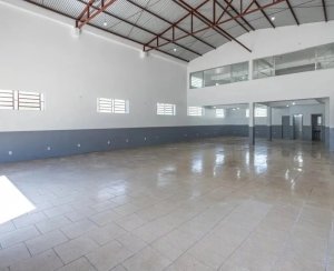 Depósito com 316m² no bairro São Geraldo em Porto Alegre para Alugar