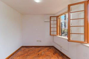 Apartamento com 75m², 2 dormitórios no bairro Rio Branco em Porto Alegre para Alugar