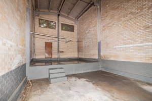 Depósito com 230m² no bairro Jardim Floresta em Porto Alegre para Alugar