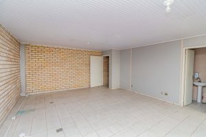 Depósito com 230m² no bairro Jardim Floresta em Porto Alegre para Alugar