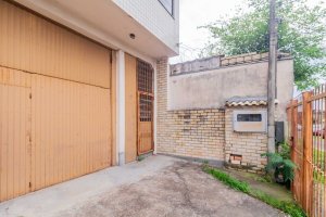 Depósito com 230m² no bairro Jardim Floresta em Porto Alegre para Alugar