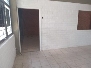 Depósito com 260m² no bairro Anchieta em Porto Alegre para Alugar