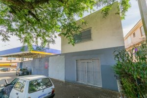 Depósito com 1.100m² no bairro Vila Jardim em Porto Alegre para Alugar