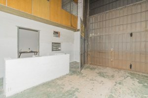 Depósito com 235m² no bairro Navegantes em Porto Alegre para Alugar