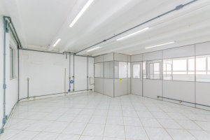 Depósito com 250m² no bairro Navegantes em Porto Alegre para Alugar