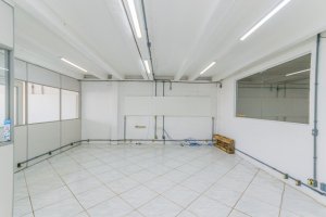 Depósito com 250m² no bairro Navegantes em Porto Alegre para Alugar