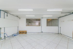 Depósito com 250m² no bairro Navegantes em Porto Alegre para Alugar
