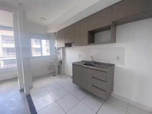 Apartamento com 85m², 2 dormitórios no bairro Humaitá em Porto Alegre para Alugar