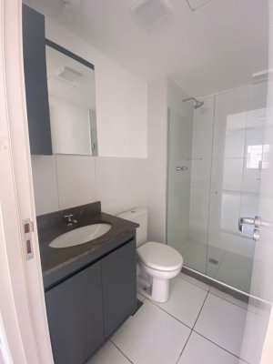 Apartamento com 85m², 2 dormitórios no bairro Humaitá em Porto Alegre para Alugar