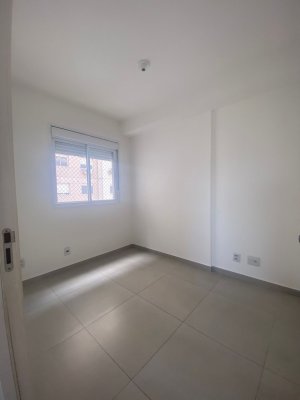 Apartamento com 85m², 3 dormitórios no bairro Farrapos em Porto Alegre para Alugar