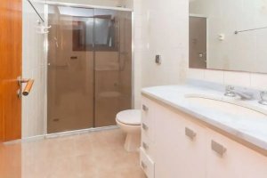 Apartamento com 120m², 3 dormitórios no bairro Petrópolis em Porto Alegre para Alugar