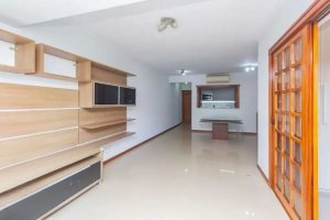 Apartamento com 120m², 3 dormitórios no bairro Petrópolis em Porto Alegre para Alugar