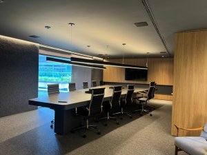 Sala Comercial com 647m² no bairro Auxiliadora em Porto Alegre para Alugar