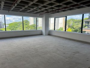 Sala Comercial com 647m² no bairro Auxiliadora em Porto Alegre para Alugar