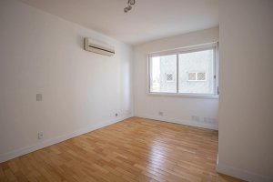 Apartamento com 169m², 3 dormitórios no bairro Moinhos de Vento em Porto Alegre para Alugar