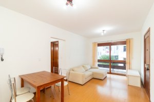 Apartamento com 73m², 2 dormitórios no bairro Petrópolis em Porto Alegre para Alugar