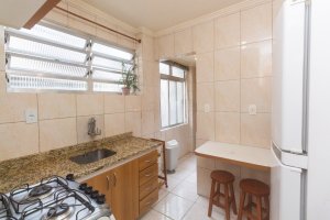 Apartamento com 80m², 3 dormitórios no bairro Petrópolis em Porto Alegre para Alugar