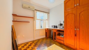 Apartamento com 100m², 3 dormitórios no bairro Floresta em Porto Alegre para Alugar