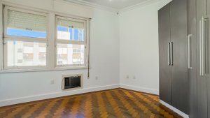 Apartamento com 100m², 3 dormitórios no bairro Floresta em Porto Alegre para Alugar