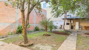 Apartamento com 100m², 3 dormitórios no bairro Floresta em Porto Alegre para Alugar