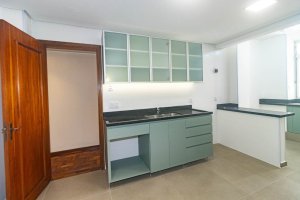 Apartamento com 129m², 3 dormitórios no bairro Moinhos de Vento em Porto Alegre para Alugar