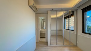 Apartamento com 161m², 3 dormitórios no bairro Moinhos de Vento em Porto Alegre para Alugar