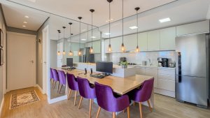 Apartamento com 70m², 2 dormitórios no bairro Vila Ipiranga em Porto Alegre para Alugar