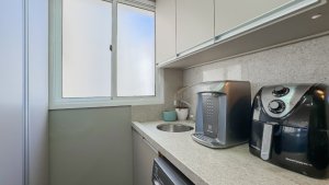 Apartamento com 70m², 2 dormitórios no bairro Vila Ipiranga em Porto Alegre para Alugar