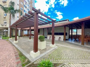 Apartamento com 70m², 2 dormitórios no bairro Vila Ipiranga em Porto Alegre para Alugar