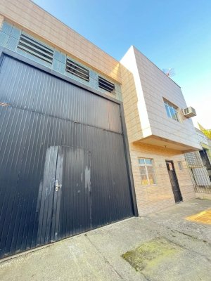 Depósito com 200m² no bairro Santa Tereza em Porto Alegre para Alugar