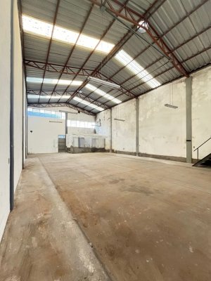 Depósito com 200m² no bairro Santa Tereza em Porto Alegre para Alugar