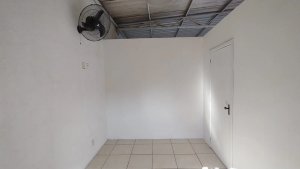 Depósito com 200m² no bairro Sarandi em Porto Alegre para Alugar