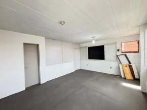 Depósito com 300m² no bairro Sarandi em Porto Alegre para Alugar