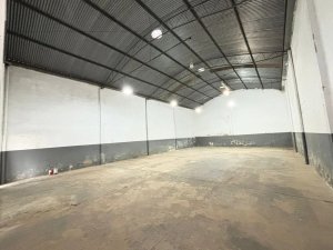 Depósito com 300m² no bairro Sarandi em Porto Alegre para Alugar