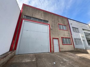 Depósito com 296m² no bairro Sarandi em Porto Alegre para Alugar