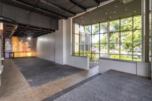 Loja com 304m² no bairro Cristal em Porto Alegre para Alugar