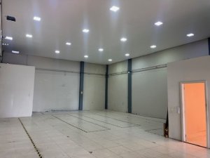 Loja com 318m² no bairro Navegantes em Porto Alegre para Alugar