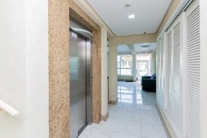 Apartamento com 47m², 1 dormitório no bairro Passo da Areia em Porto Alegre para Alugar