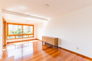 Apartamento com 130m², 3 dormitórios no bairro Petrópolis em Porto Alegre para Alugar
