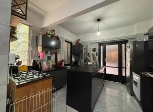 Apartamento com 180m², 4 dormitórios no bairro Centro Histórico em Porto Alegre para Alugar