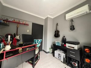 Apartamento com 180m², 4 dormitórios no bairro Centro Histórico em Porto Alegre para Alugar