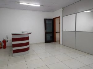 Depósito com 570m² no bairro Sarandi em Porto Alegre para Alugar