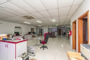 Depósito com 570m² no bairro Sarandi em Porto Alegre para Alugar