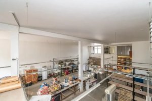 Depósito com 570m² no bairro Sarandi em Porto Alegre para Alugar