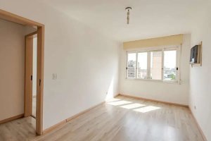 Apartamento com 75m², 2 dormitórios no bairro Independência em Porto Alegre para Alugar